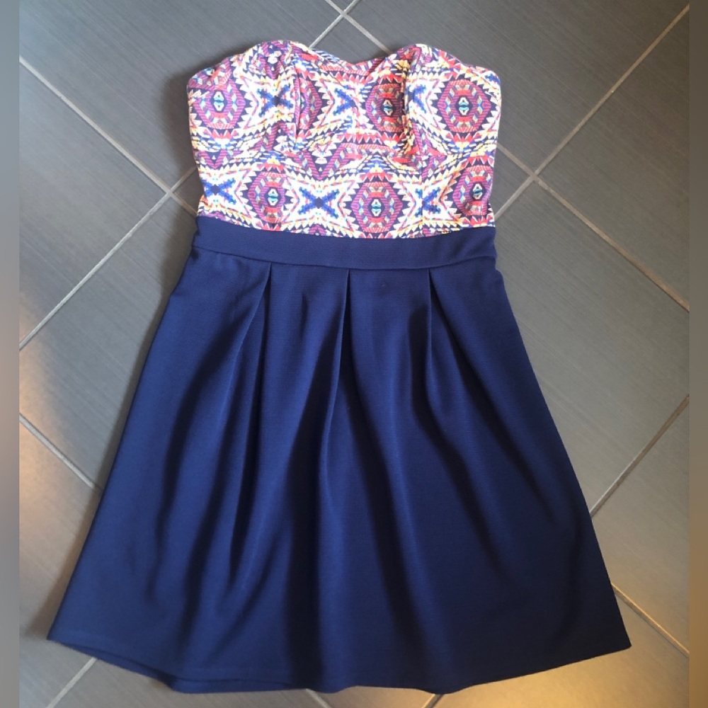 Sweetheart strapless dress with colourful aztec design on top (size Medium)